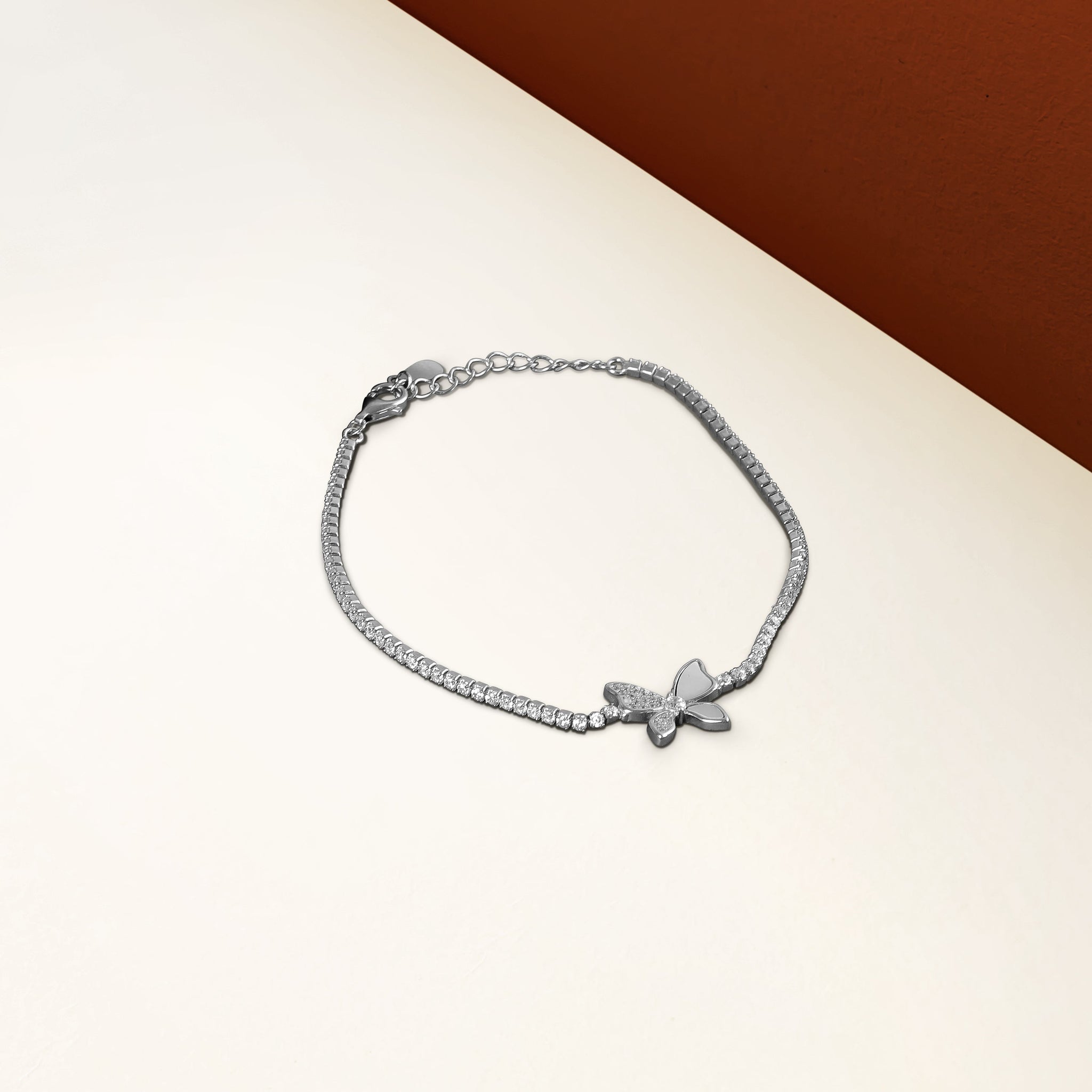 FLUTTER BRACELET - SilverCove